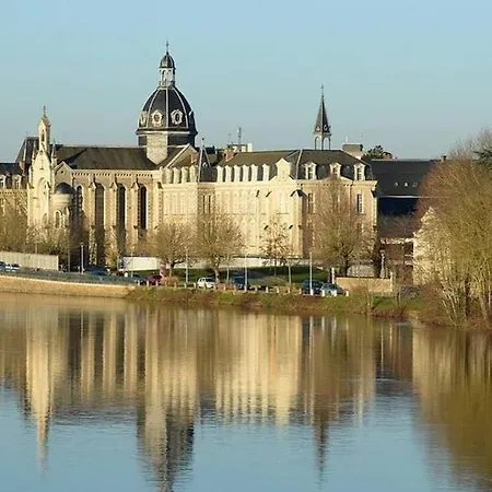 Le Ptit Nid Cocon Au Coeur Du Centre * Chateau-Gontier